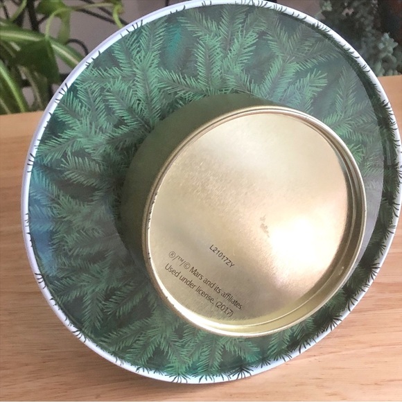 M&M’s 2017 Limited Edition Musical Rotating Tin Christmas Tree 12”H x 6”W - Picture 8 of 11